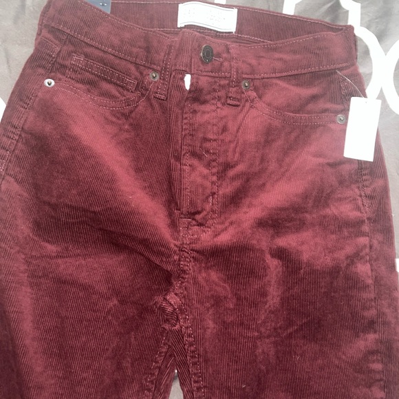 Gap High Rise Corduroy Vintage Slim Jeans with Washwell - Picture 5 of 6